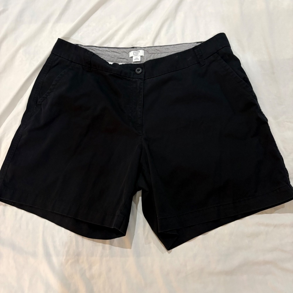 Crown & Ivy Curvy Caroline Black Chino Shorts Womens 16W Stretch Cotton Mid Rise